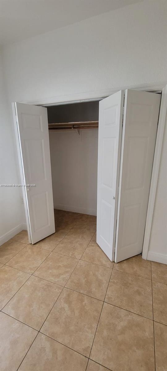 Building Photo - 375 E 14th St