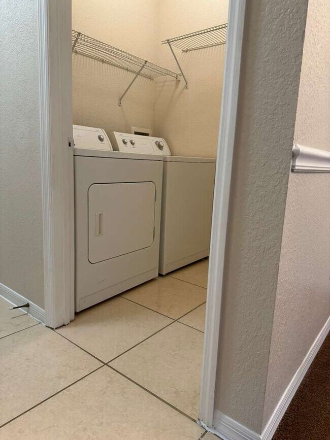 Building Photo - for Rent