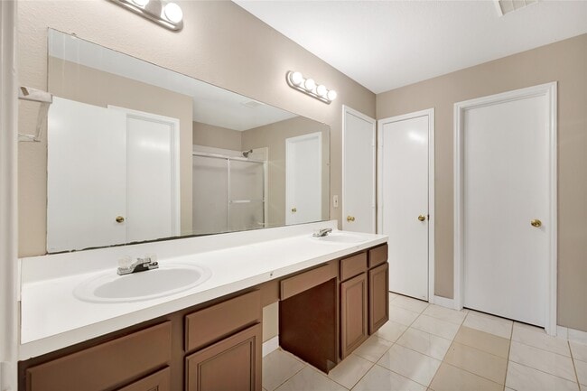 Building Photo - 11019 Cayman Mist Dr