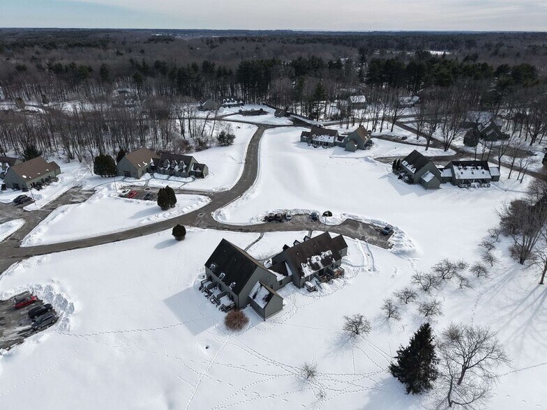 Building Photo - 35 Montrose