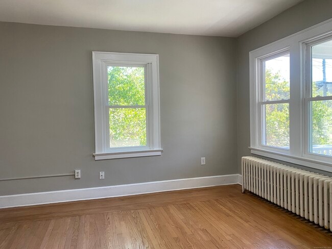 Building Photo - 301 Terrace Ave