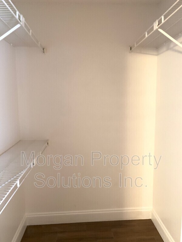 Building Photo - 9981 Triple Crown Cir