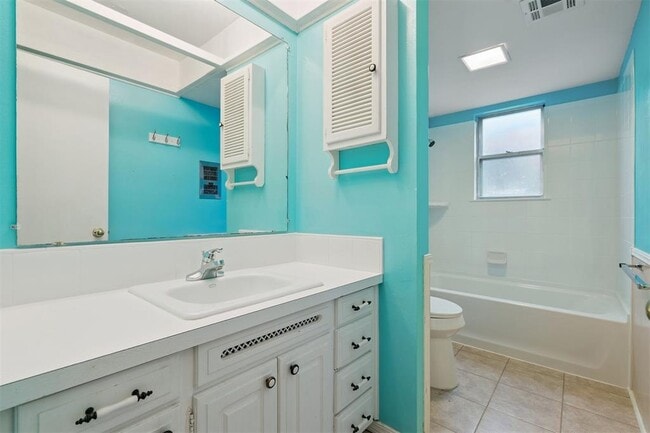 Building Photo - 2508 NW 109th St