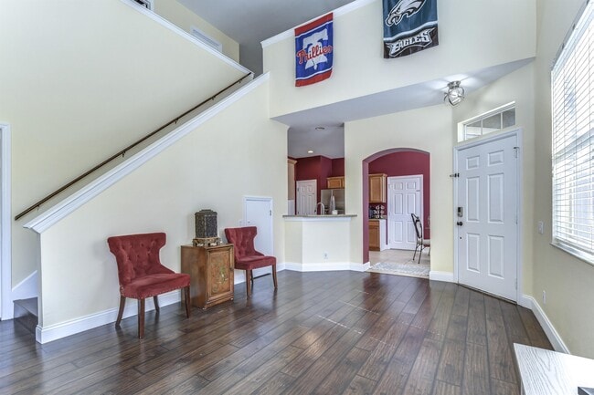 Building Photo - 3292 Covered Bridge Dr E