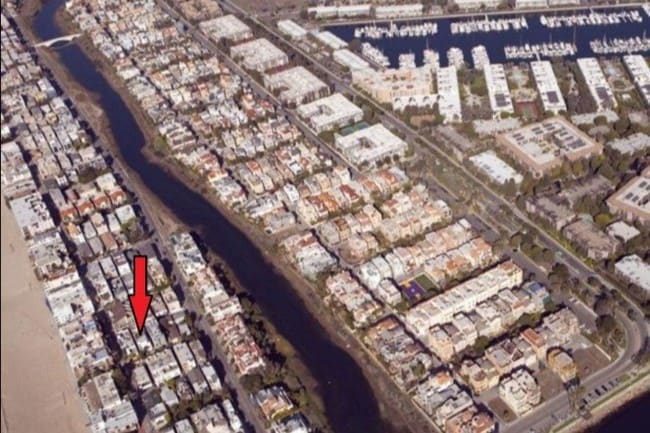 Arial View 2 - 17 Voyage St