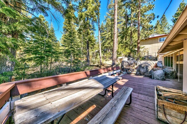 Building Photo - Cozy 3BD house avail. on 10/10/2025 for a ...