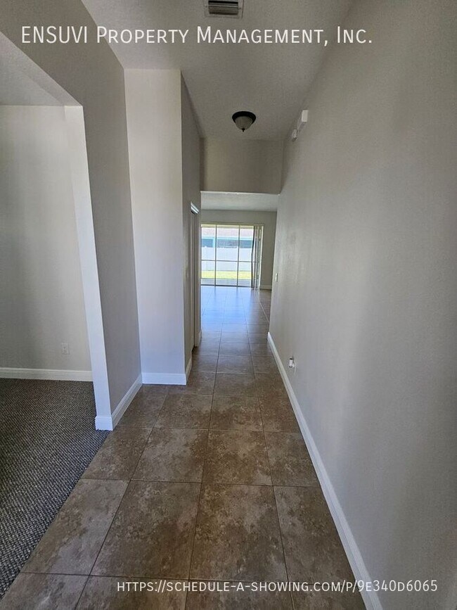 Building Photo - 3825 Milflores Dr
