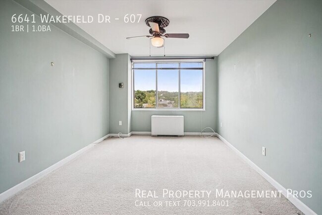 Building Photo - 6641 Wakefield Dr