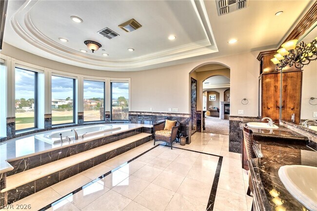 Building Photo - 1581 Villa Rica Dr