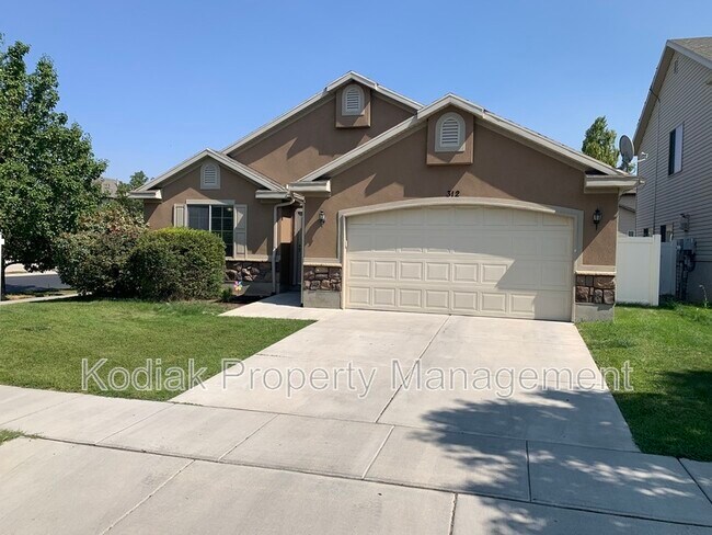 Building Photo - 312 Greenwich Dr