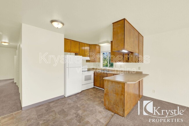 Building Photo - 136 Frisbie St