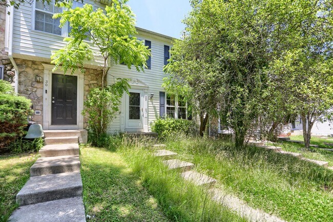 Building Photo - Contemporary Living At It's Finest in Lovely Owings Mills!!