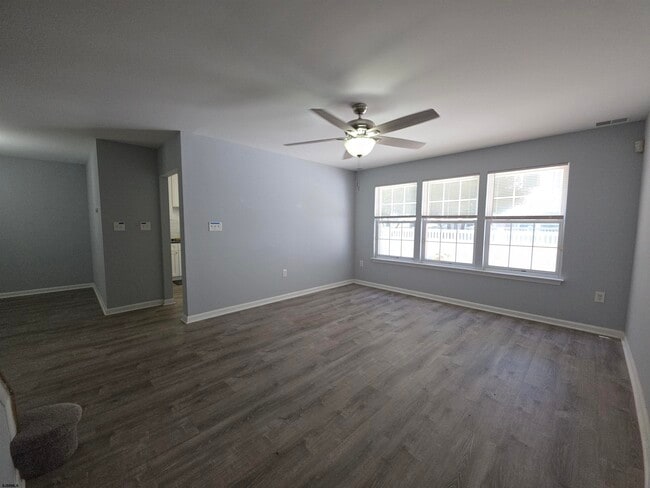 Building Photo - 2 Anchorage Ct