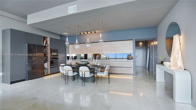 Building Photo - 7934 West Dr