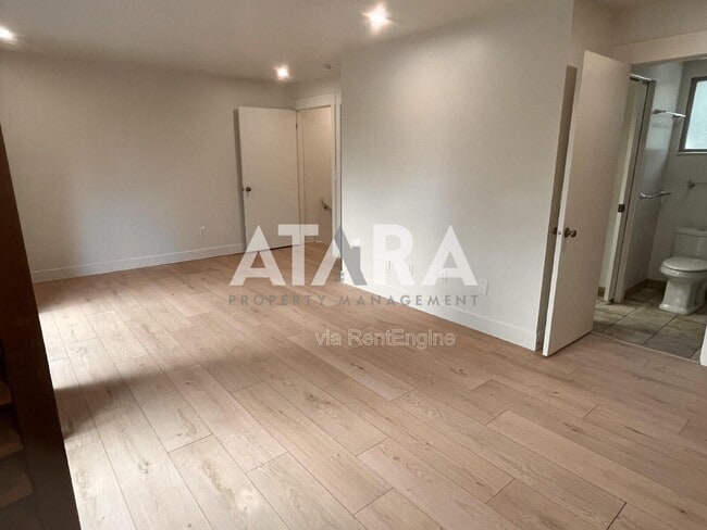 Building Photo - 2141 S 2060 E