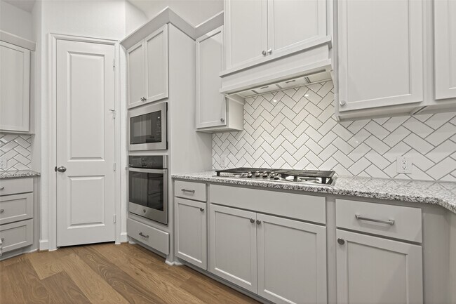 Building Photo - 319 Silver Sage St