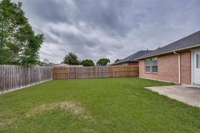 Building Photo - 202 Trenton Dr