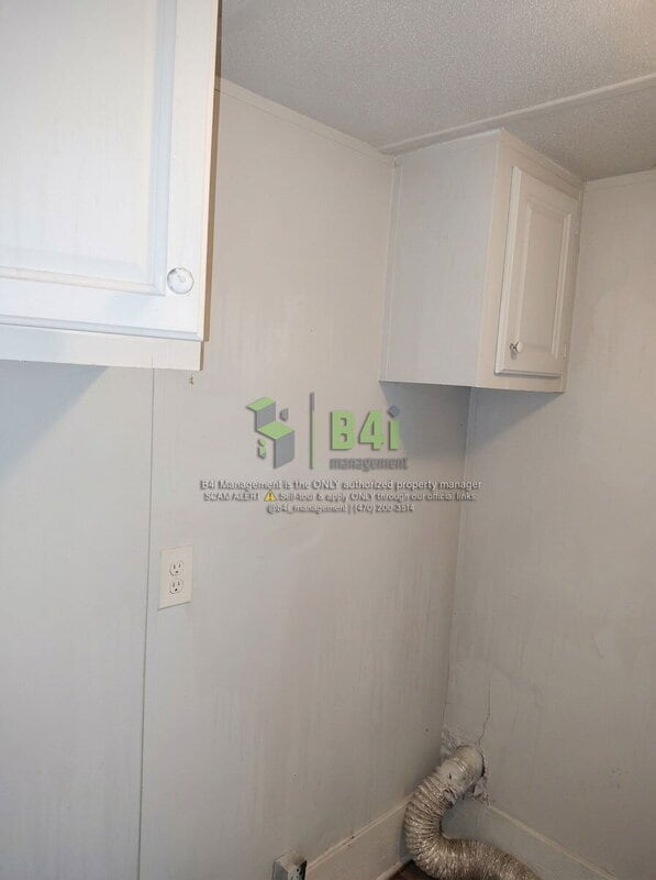 Building Photo - 165 Chapel Hill Cir