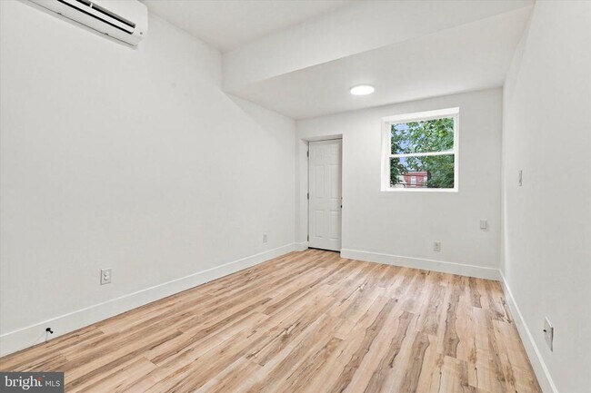 Building Photo - 4535 N Gratz St