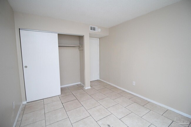 Building Photo - 7806 Calahan Pl