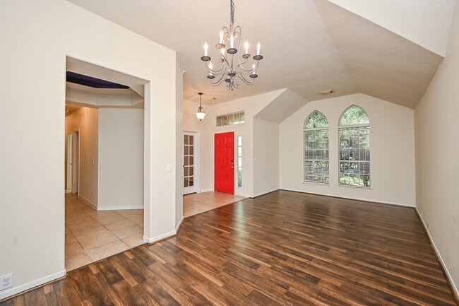 Primary Photo - 2726 Redwick Dr