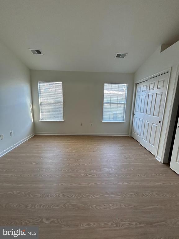 Building Photo - 2423 Dew Meadow Ct
