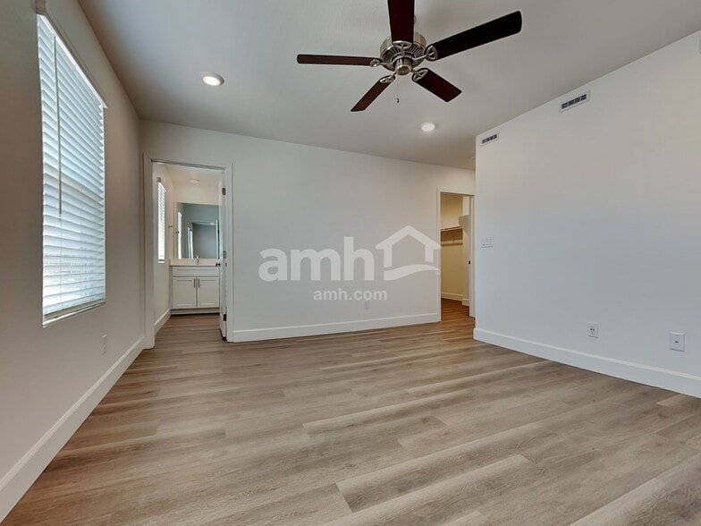 Building Photo - 6441 Aspen Mountain Ave