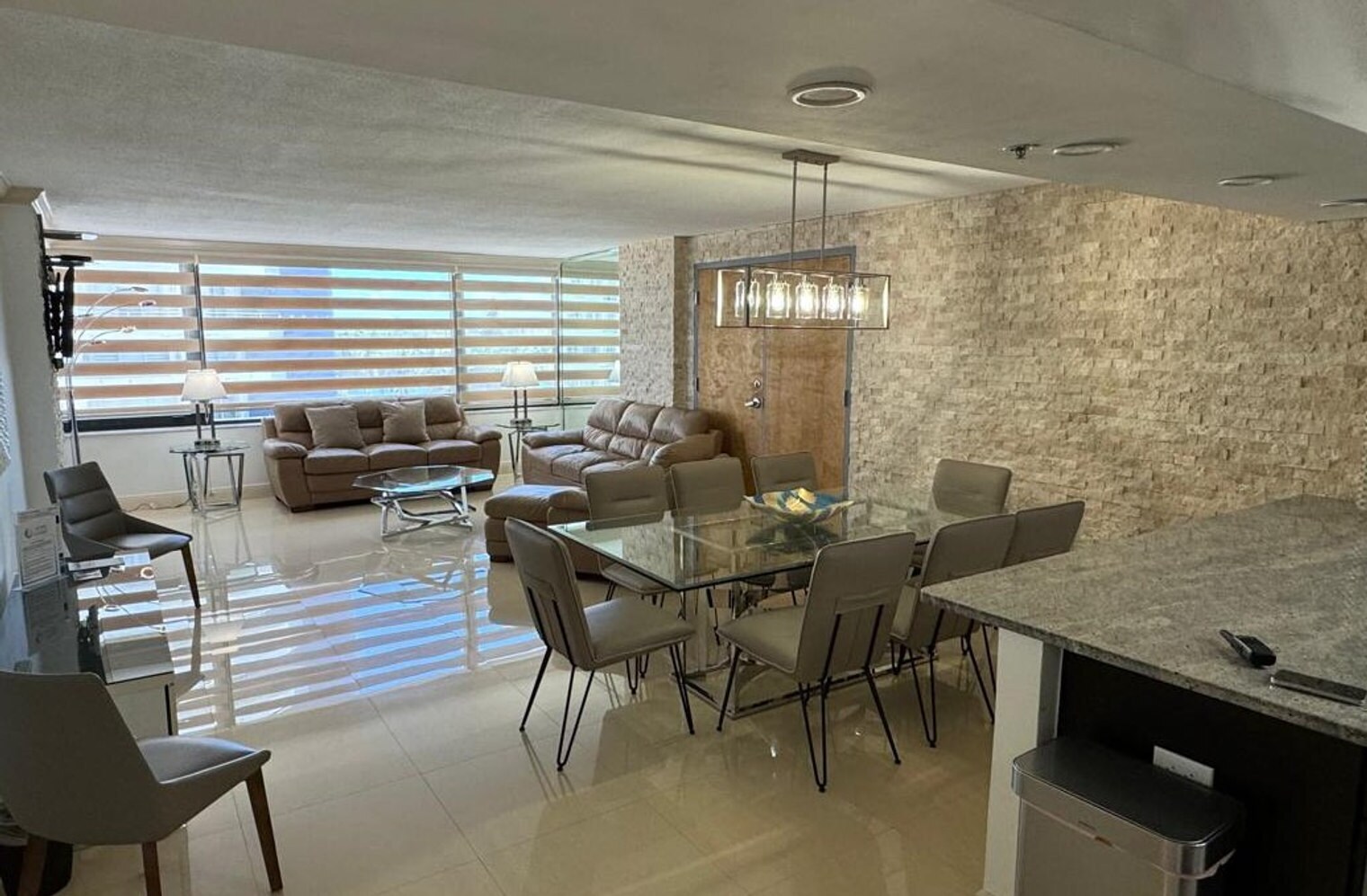 Building Photo - 5225 Collins Ave
