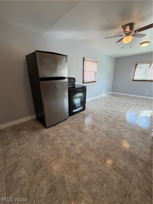 Building Photo - 155 Garfield Ave