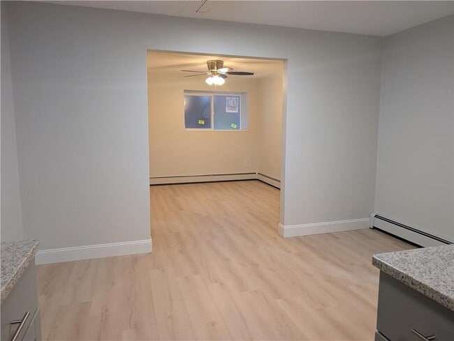 Building Photo - 420 Woodward Rd