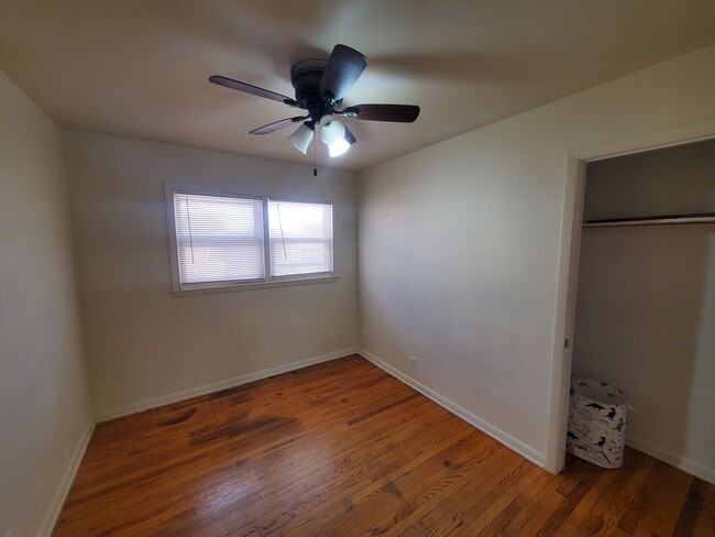 Building Photo - 3 Bedroom Single Family Ranch Home