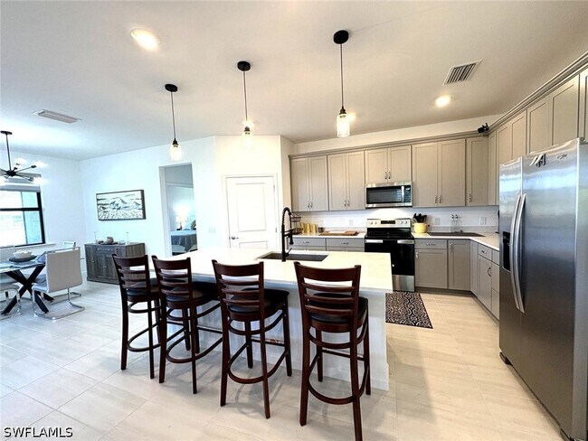 Building Photo - 3776 Passion Vine Dr