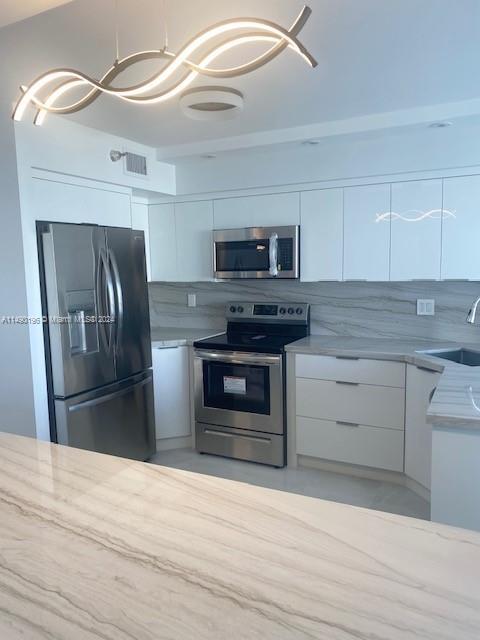 Building Photo - 3530 Mystic Pointe Dr