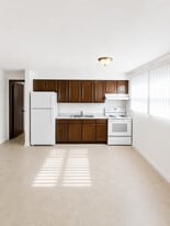 Building Photo - Tremont Apartments