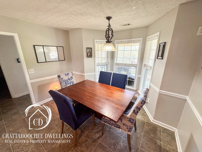 Building Photo - 2998 Waterhill Dr