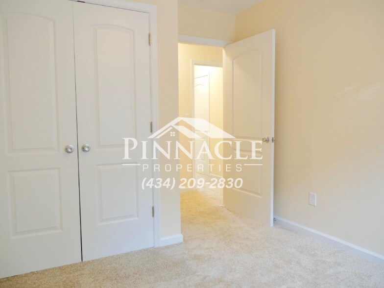 Building Photo - 747 Old Graves Mill Rd