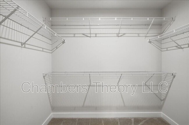 Building Photo - 4322 Ellipse Ter