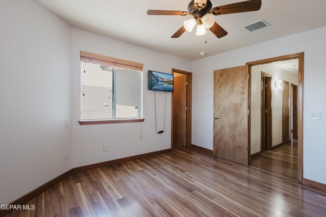 Building Photo - 3733 Tierra Campa Dr