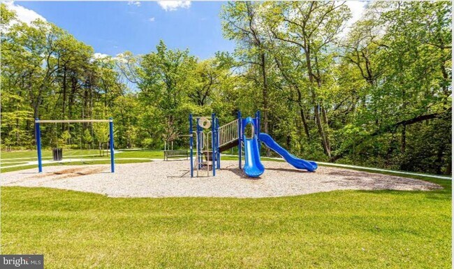 Building Photo - 8311 Amber Beacon Cir