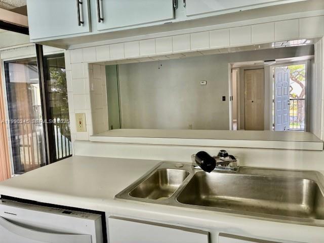 Building Photo - 1024 S Independence Dr