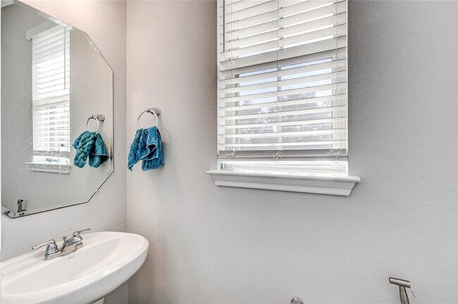 Building Photo - 2917 Birch Pk Path