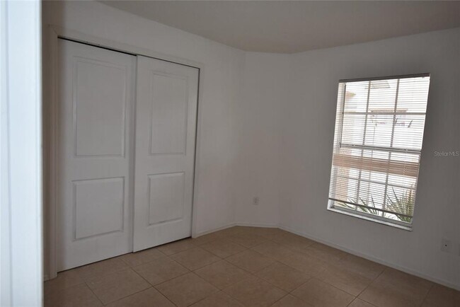 Building Photo - 3240 Brewster Dr