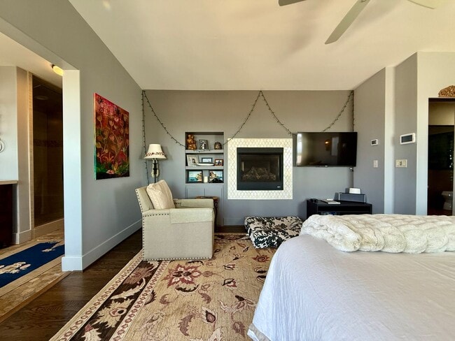 Building Photo - LUXURIOUS House with MULTIPLE OCEAN VIEWS in Sunset Cliffs! Chef's Kitchen! 2 EV Chargers and so ...