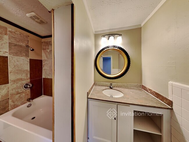 Building Photo - 1389 Angus Trail SW