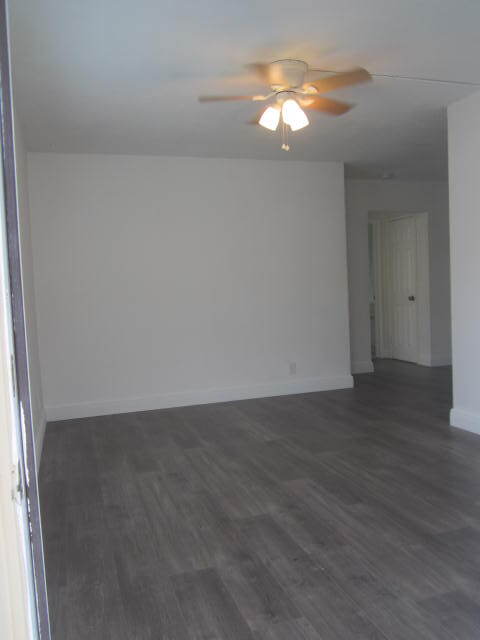 Building Photo - 313 SE 10th Ave