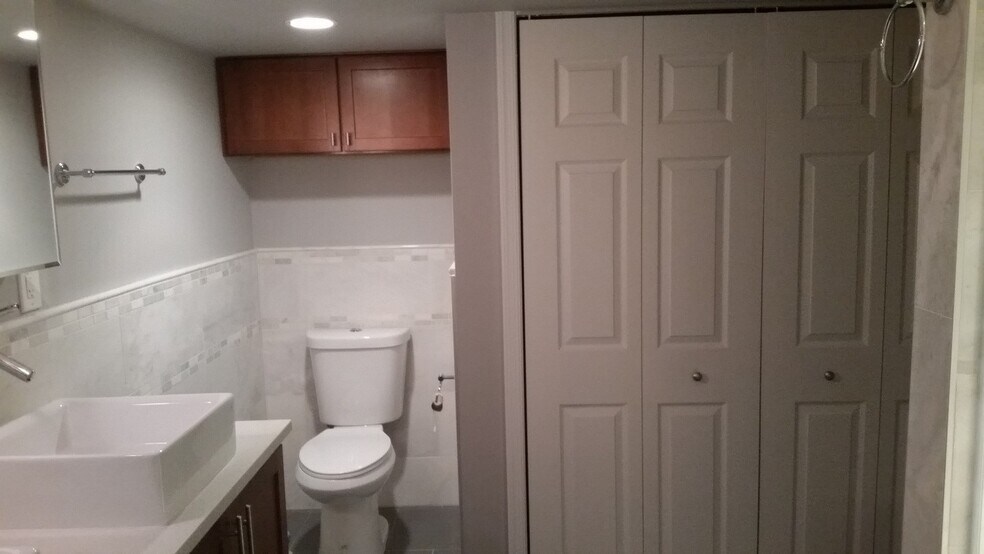 Building Photo - 84 Q St NW