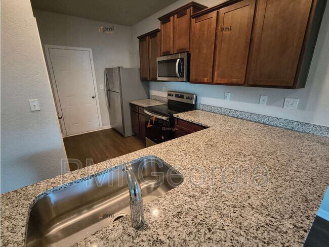 Building Photo - 2889 Cleburne Ter