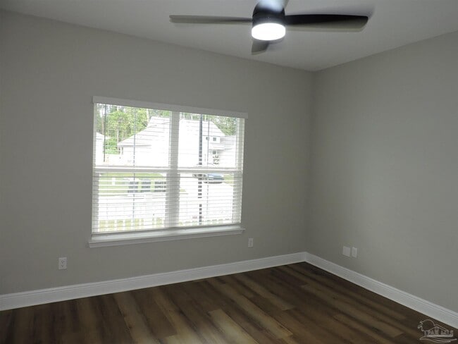 Building Photo - 1451 Madelyn Wds Dr