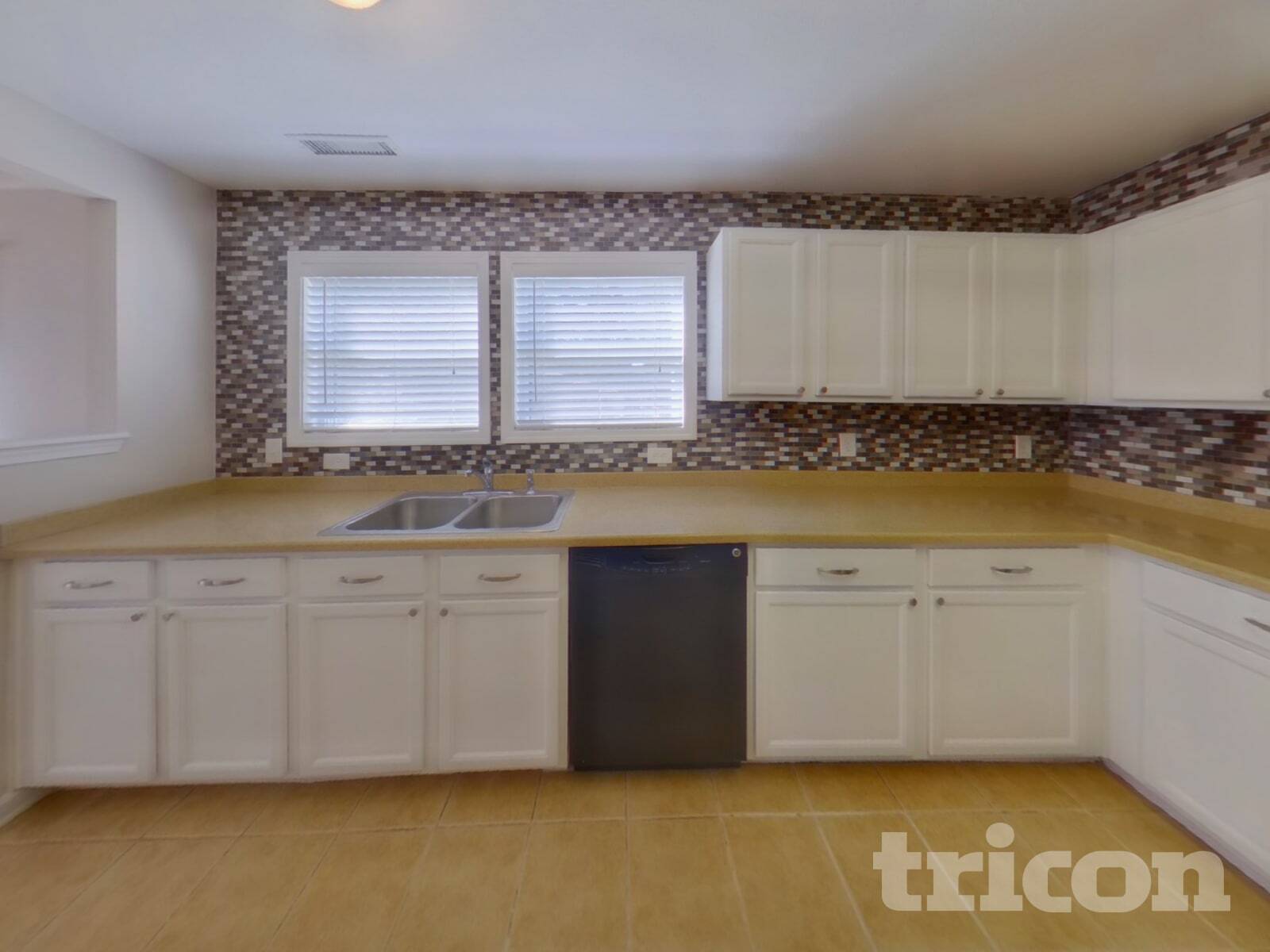 Building Photo - 394 Morning Dew Dr