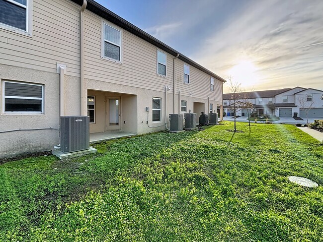 Building Photo - 5426 Companion Ln